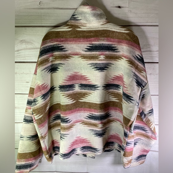 Blue B Collection Aztec Tribal Print Shirt Jacket Shaket. 3X Runs small - Picture 3 of 5